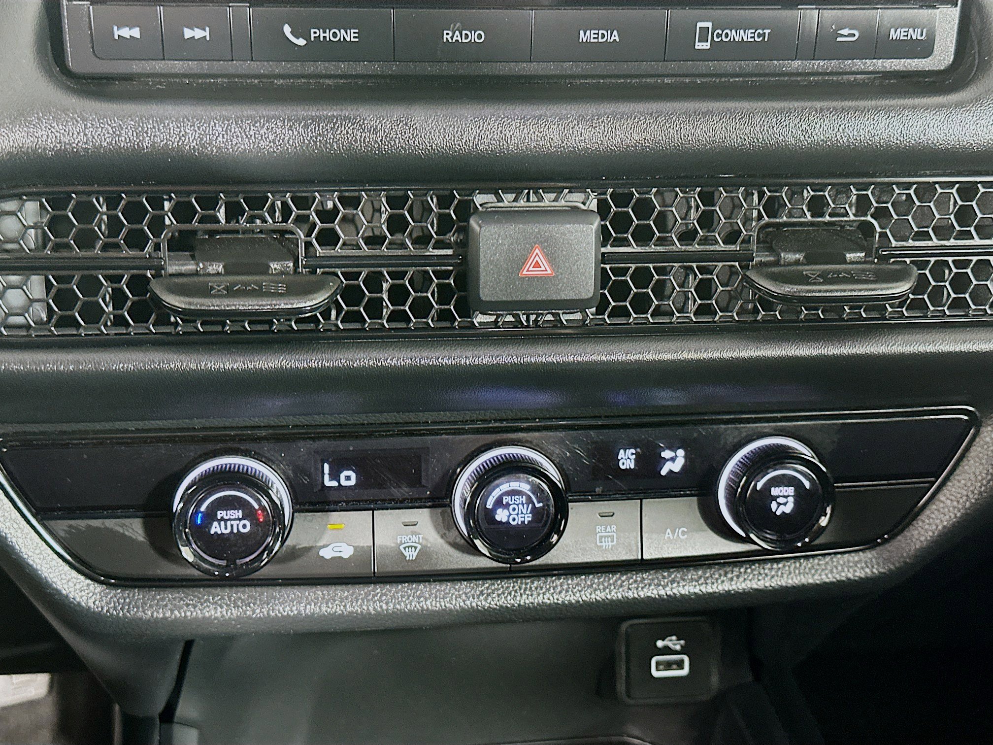 Used 2025 Honda HR-V LX image 22