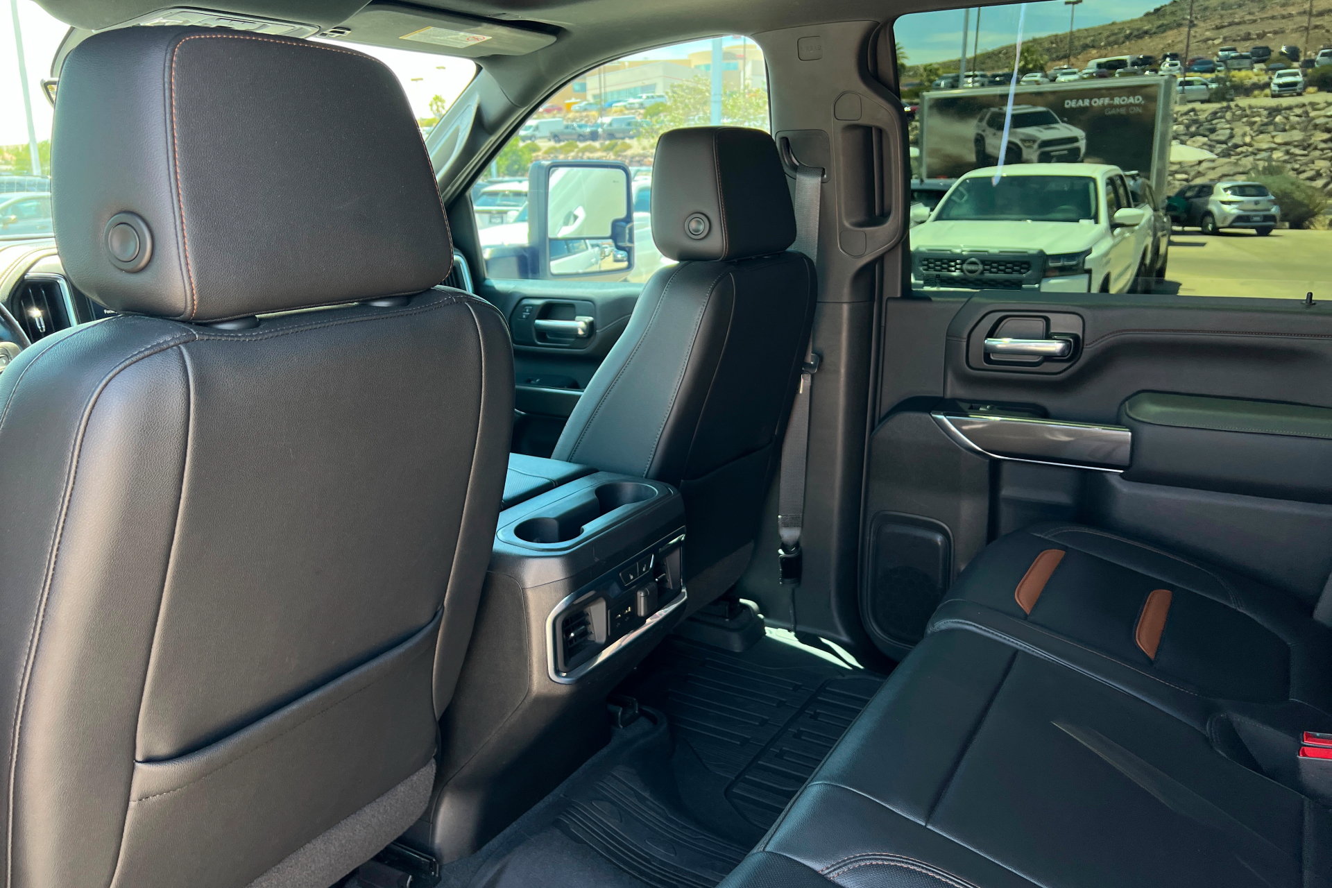 Used 2020 GMC Sierra 3500 AT4 w/ AT4 Premium Package AWD/4WD image 21