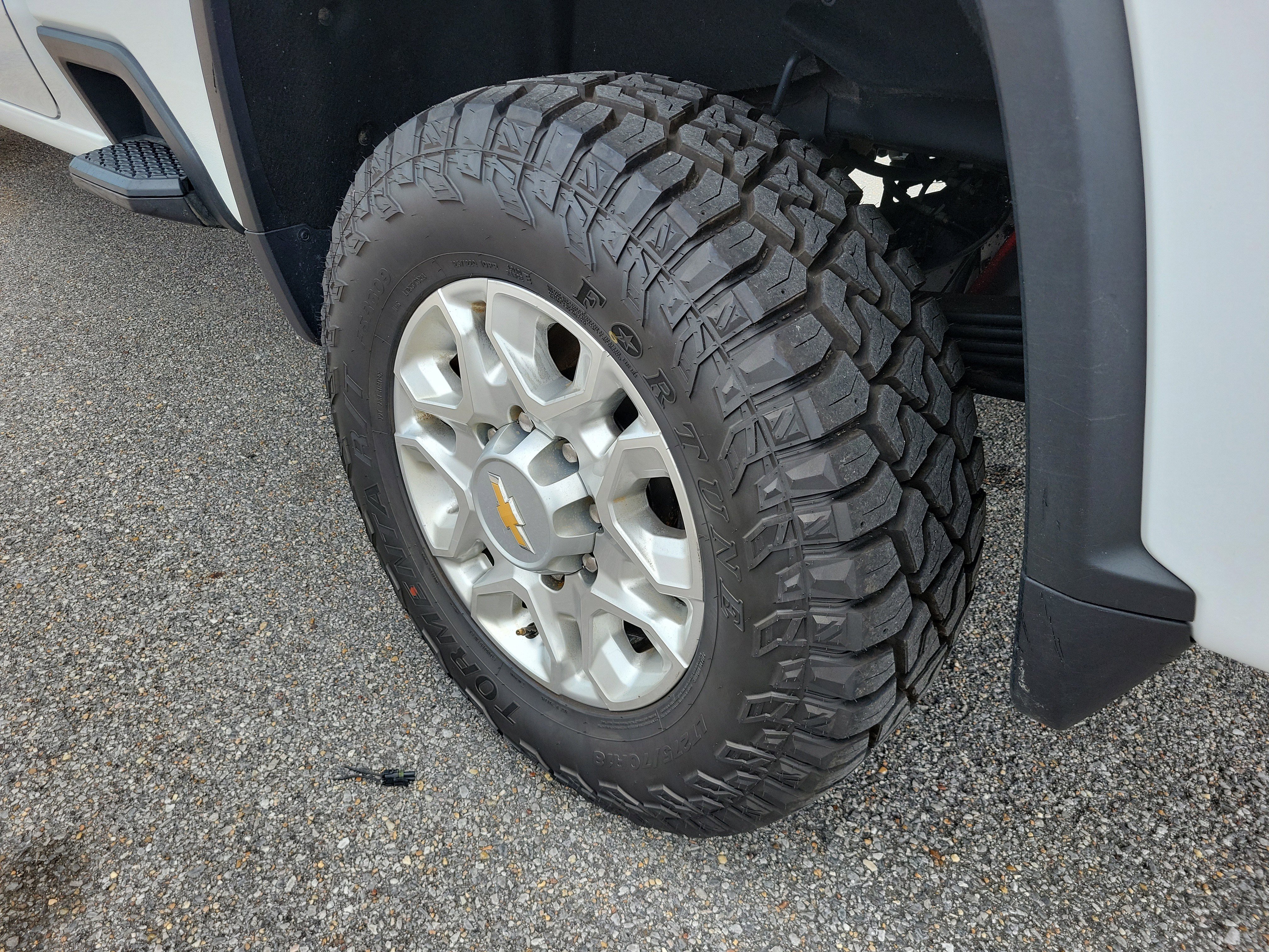 Used 2024 Chevrolet Silverado 2500 LT AWD/4WD image 26