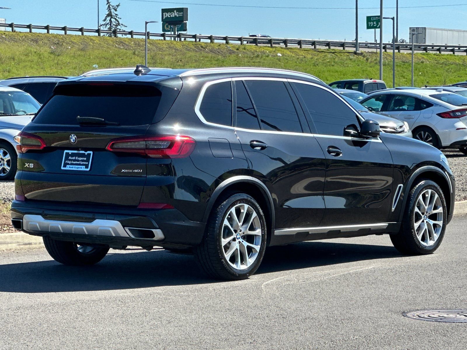 Used 2020 BMW X5 xDrive40i w/ Premium Package image 3