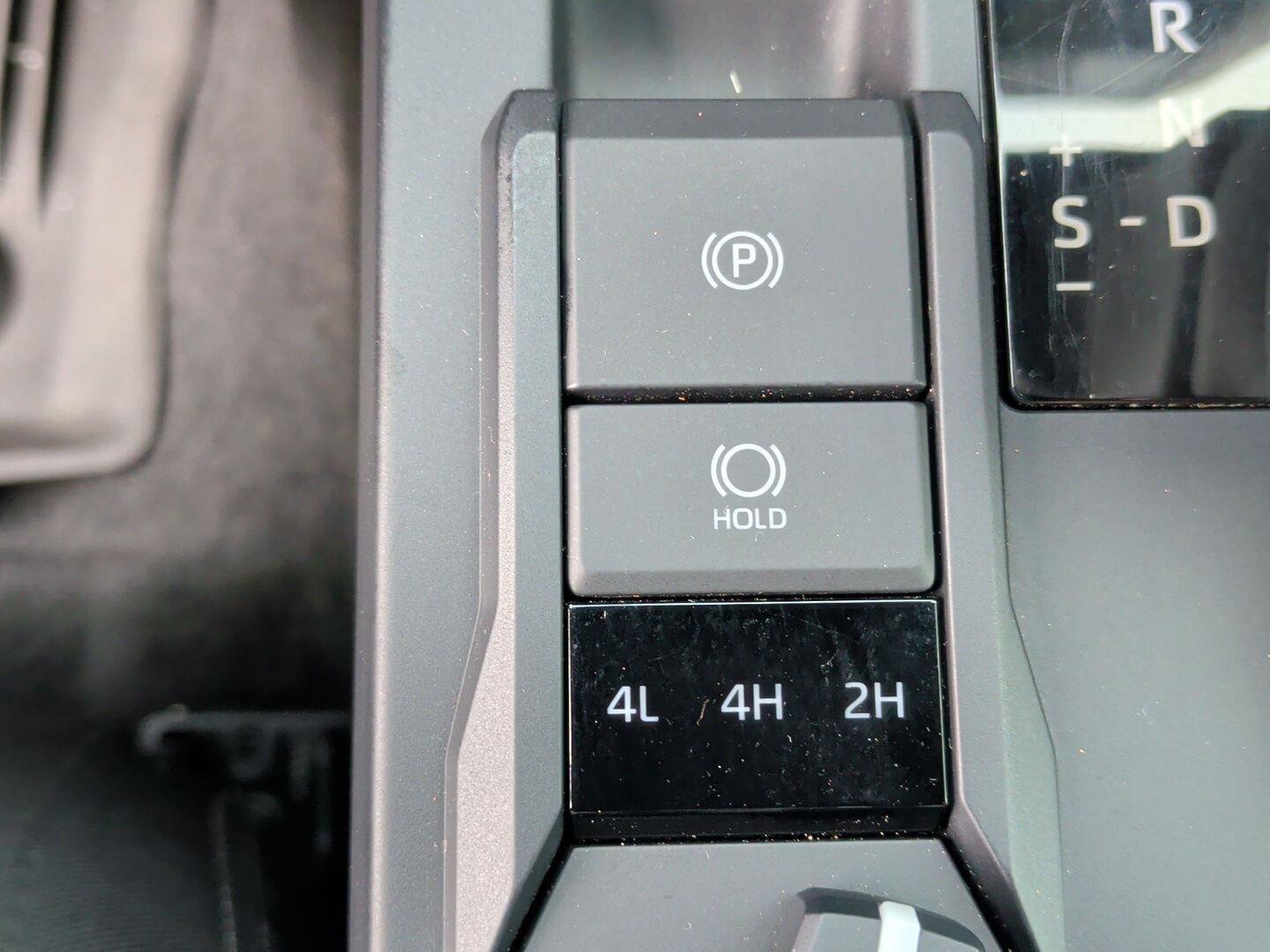 Used 2024 Toyota Tacoma TRD Off-Road AWD/4WD image 18