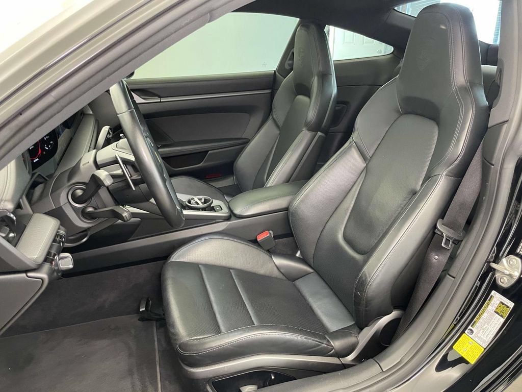 Used 2021 Porsche 911 Carrera 4 w/ Sport Package AWD/4WD image 5