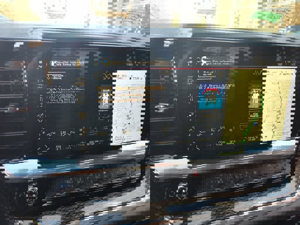 Used 2025 GMC Sierra 3500 SLE w/ SLE Value Package image 16