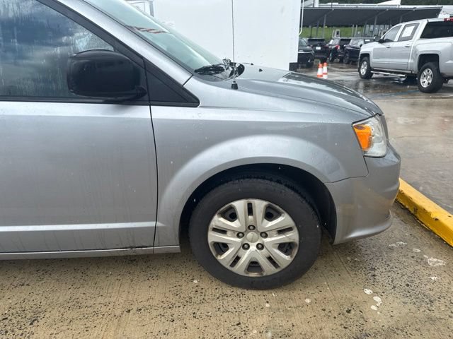 Used 2018 Dodge Grand Caravan SE FWD image 21