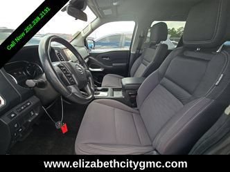 Used 2022 Nissan Frontier SV AWD/4WD image 4