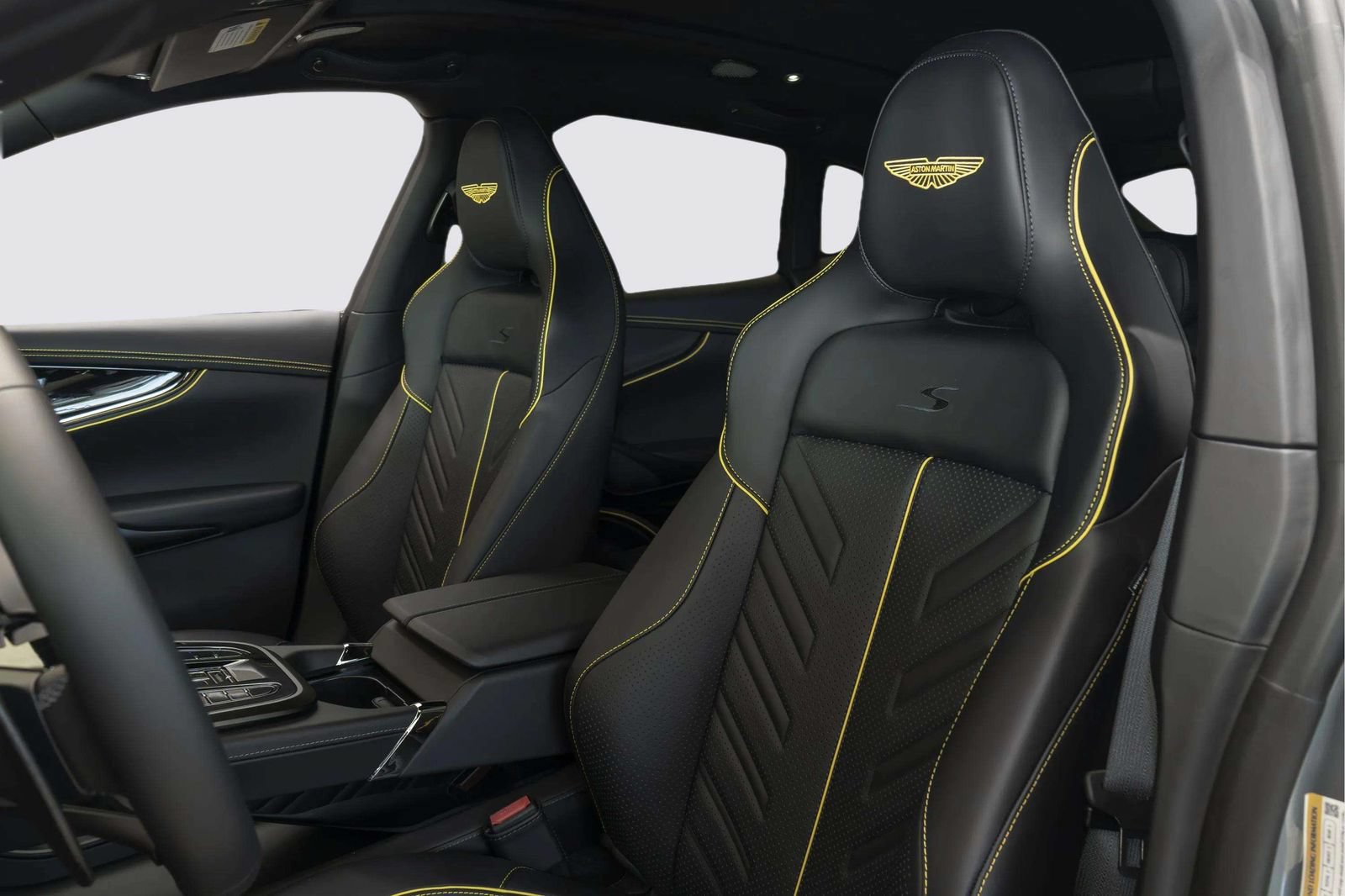 New 2026 Aston Martin DBX 707 AWD/4WD image 14