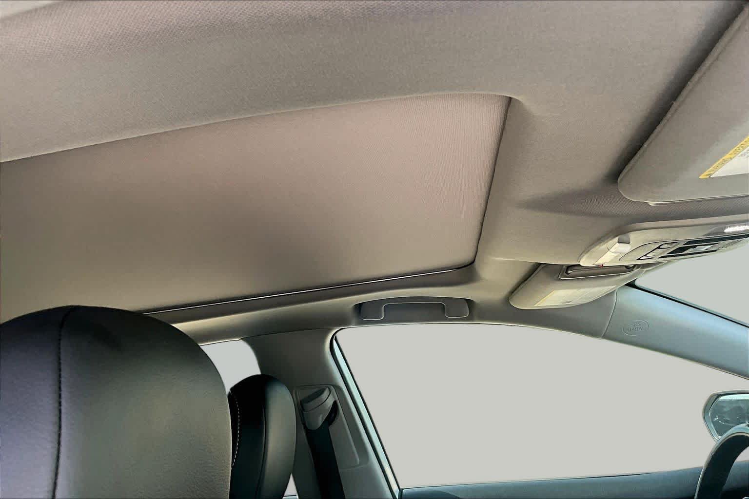 Used 2023 Toyota Camry XSE FWD image 14