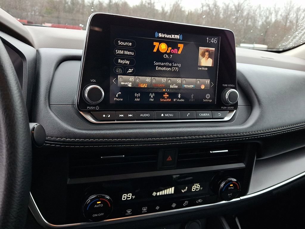 Used 2023 Nissan Rogue SV image 24