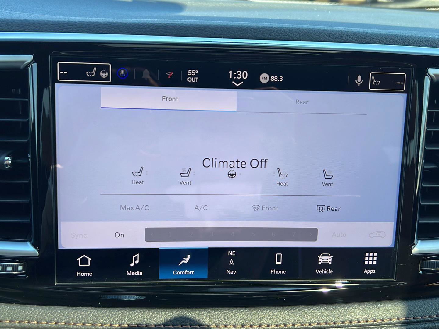 New 2026 Chrysler Pacifica Pinnacle AWD/4WD image 16