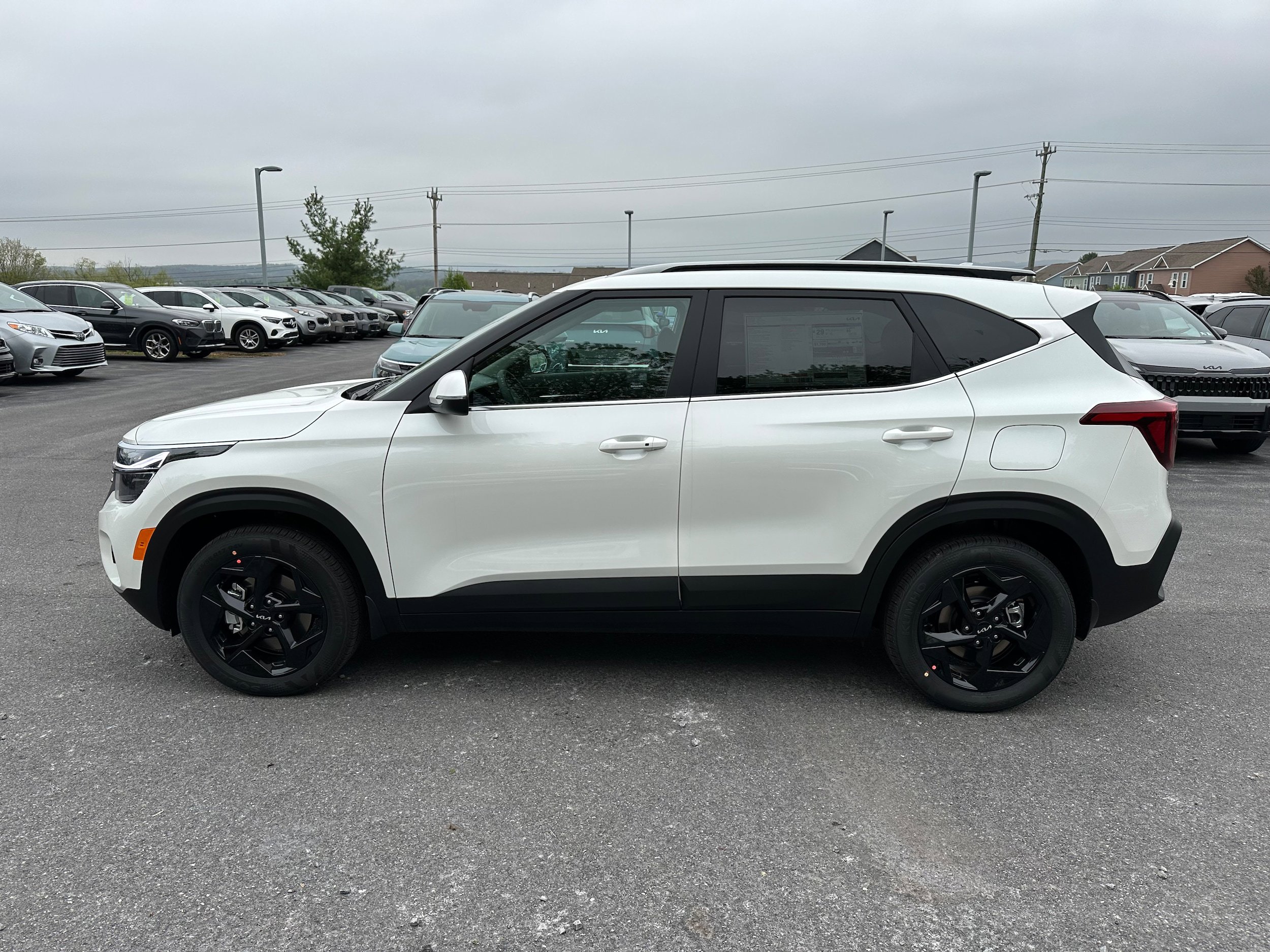 New 2026 Kia Seltos EX AWD/4WD image 8