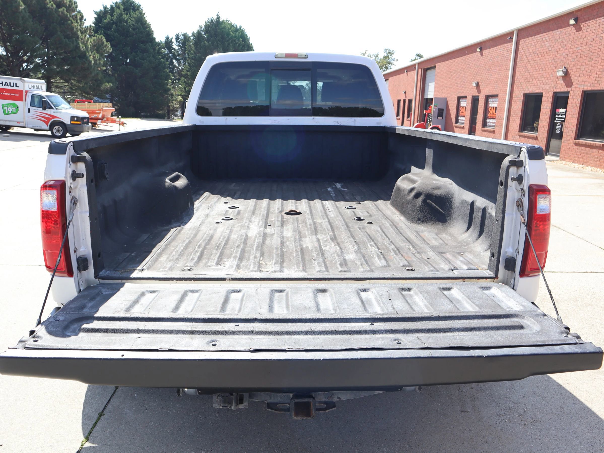 Used 2015 Ford F350 King Ranch w/ King Ranch w/Chrome Package image 5