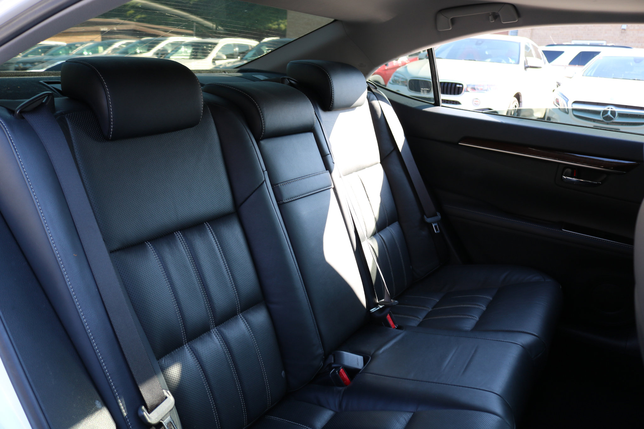 Used 2016 Lexus ES 350 w/ Luxury Package w/Wood Trim image 43