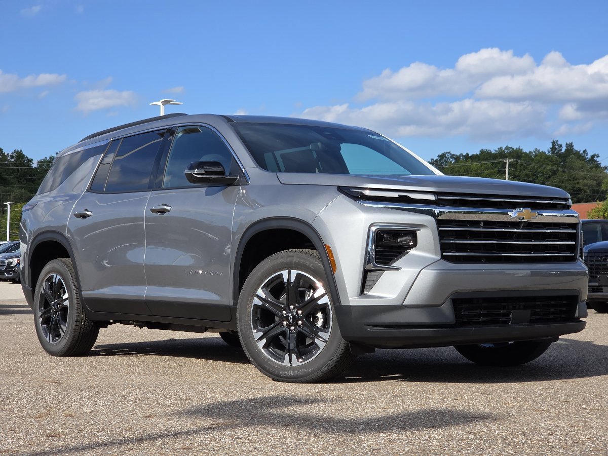 New 2027 Chevrolet Traverse LT w/ Sun and Wheel Package AWD/4WD video 2