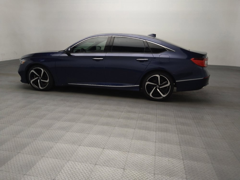 Used 2018 Honda Accord Touring image 3