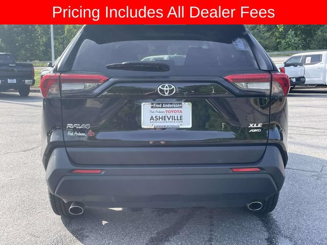 Used 2024 Toyota RAV4 XLE AWD/4WD image 4