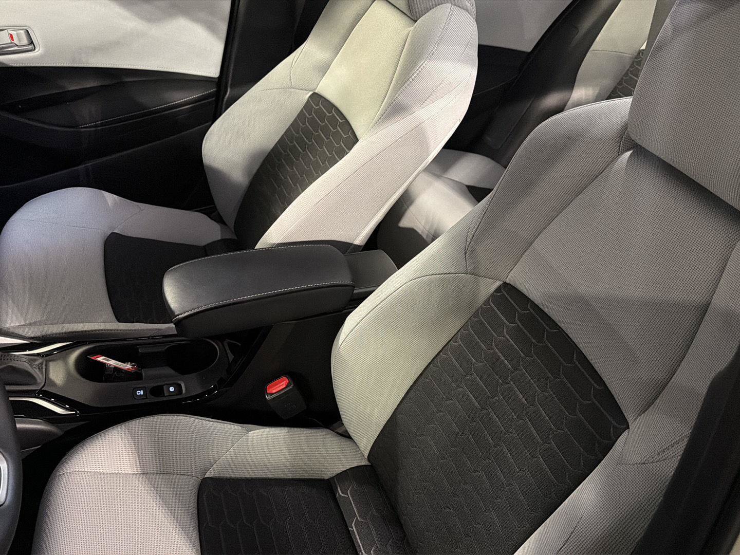 New 2027 Toyota Corolla SE FWD image 27