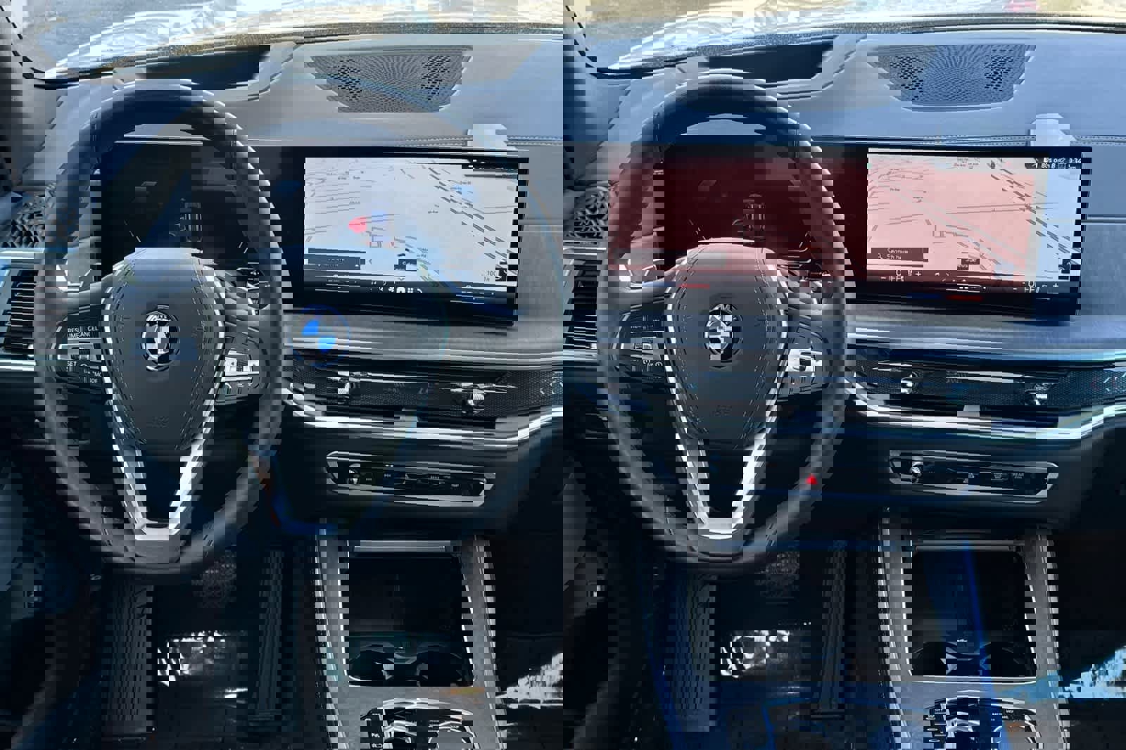 Used 2025 BMW X5 xDrive50e w/ Premium Package image 15