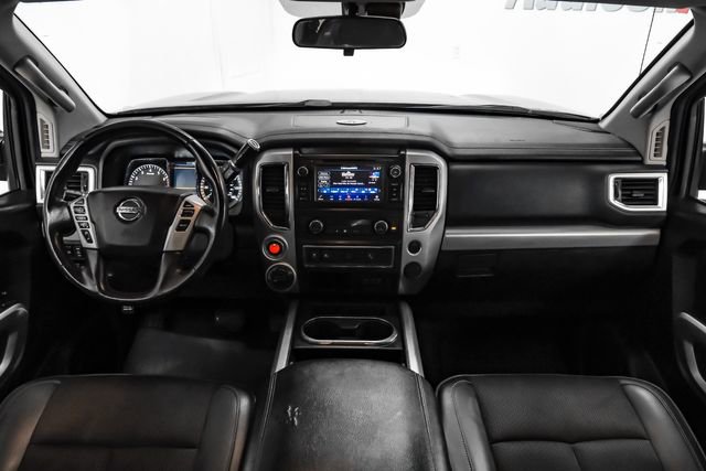 Used 2019 Nissan Titan PRO-4X AWD/4WD image 15