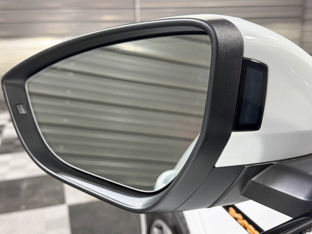 Used 2022 Audi e-tron Premium w/ Convenience Plus Package image 39