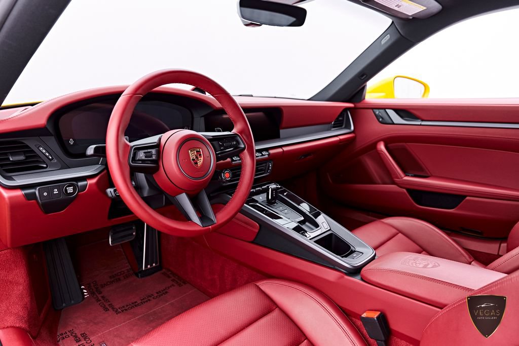 Used 2025 Porsche 911 Carrera RWD image 2