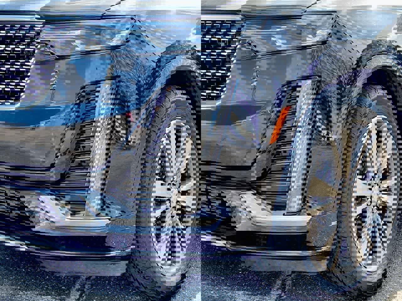 Used 2021 Cadillac XT6 Premium Luxury w/ LPO, Floor Liner Package image 37