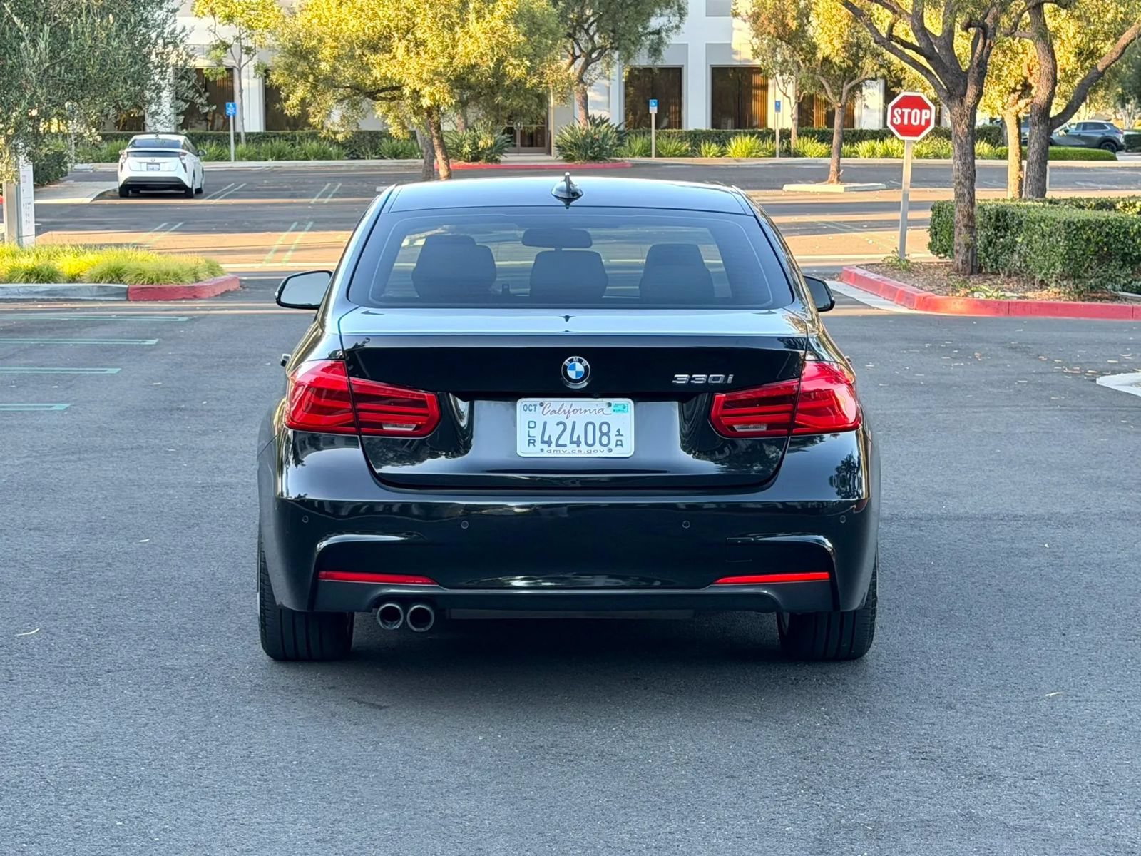 Used 2017 BMW 330i Sedan RWD image 5
