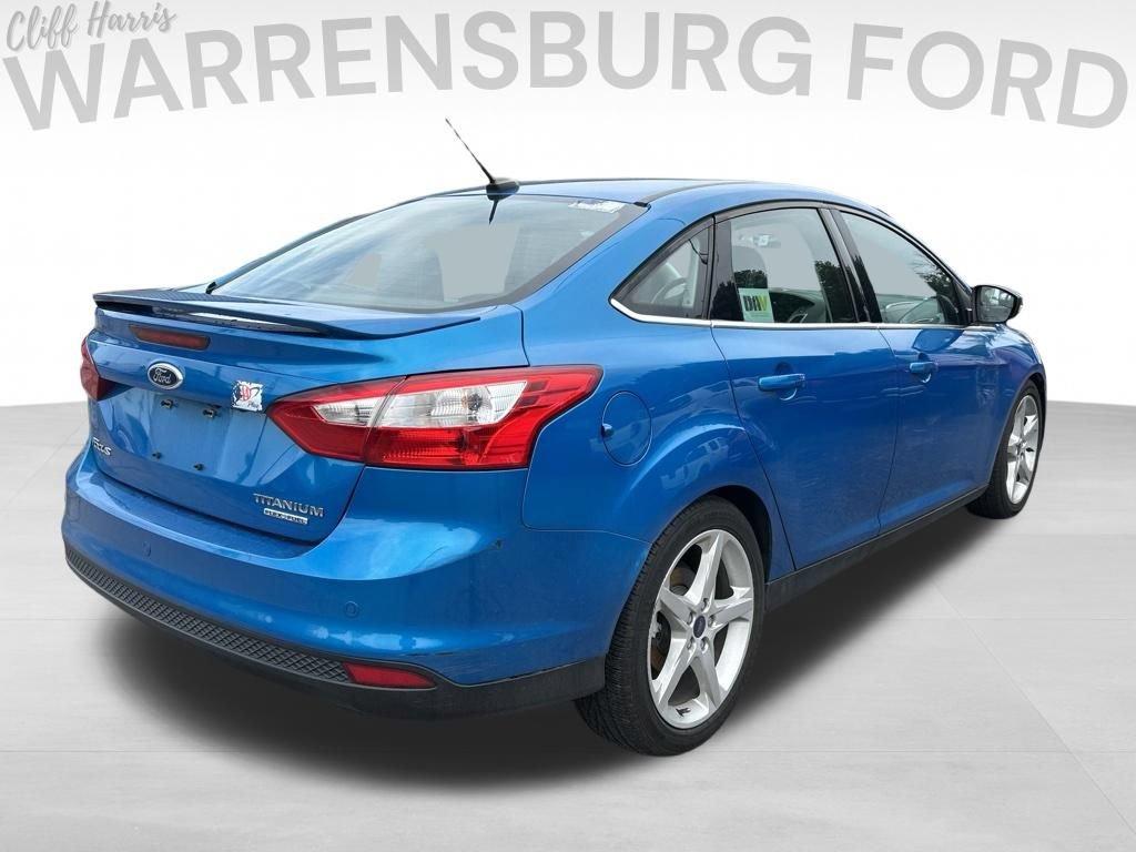 Used 2013 Ford Focus Titanium w/ Titanium Handling Pkg FWD image 7
