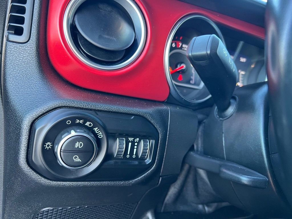 Used 2021 Jeep Gladiator Rubicon w/ Dual Top Group image 40