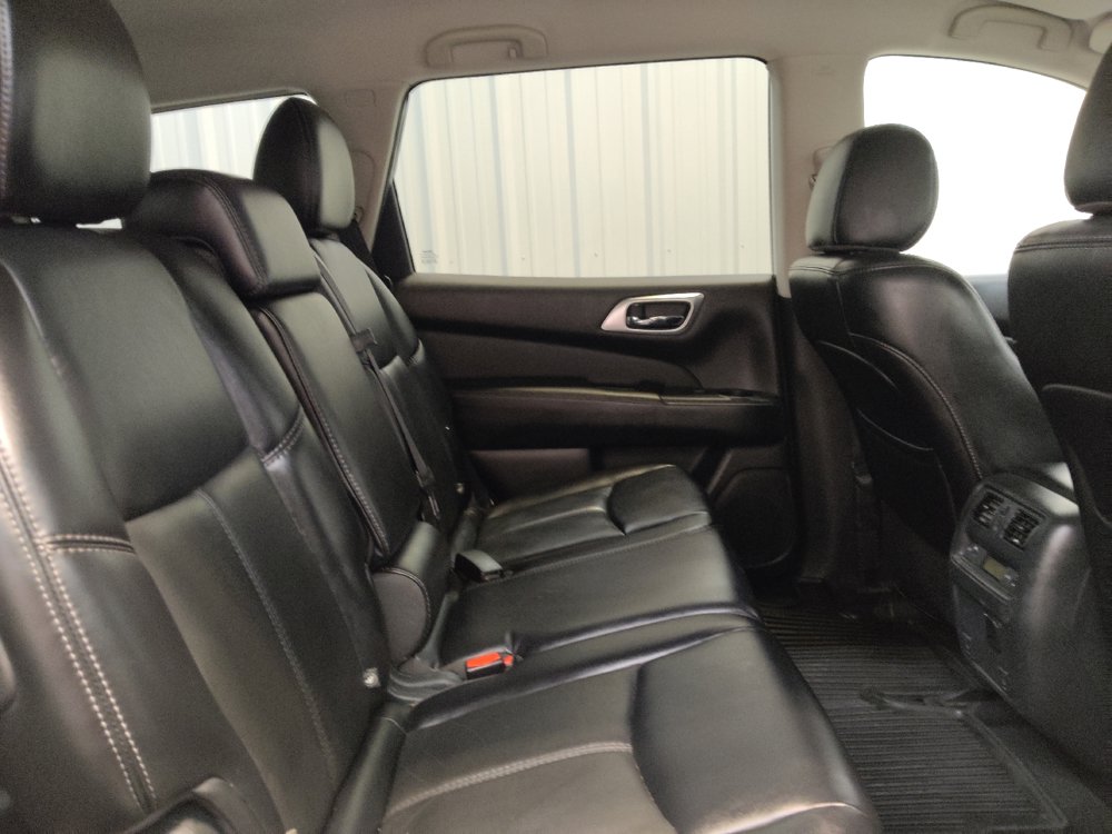 Used 2017 Nissan Pathfinder SL AWD/4WD image 19