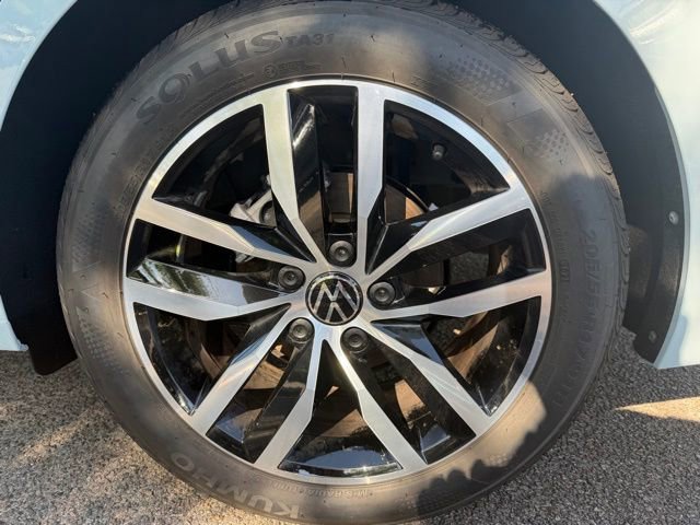 New 2026 Volkswagen Jetta SE FWD image 24
