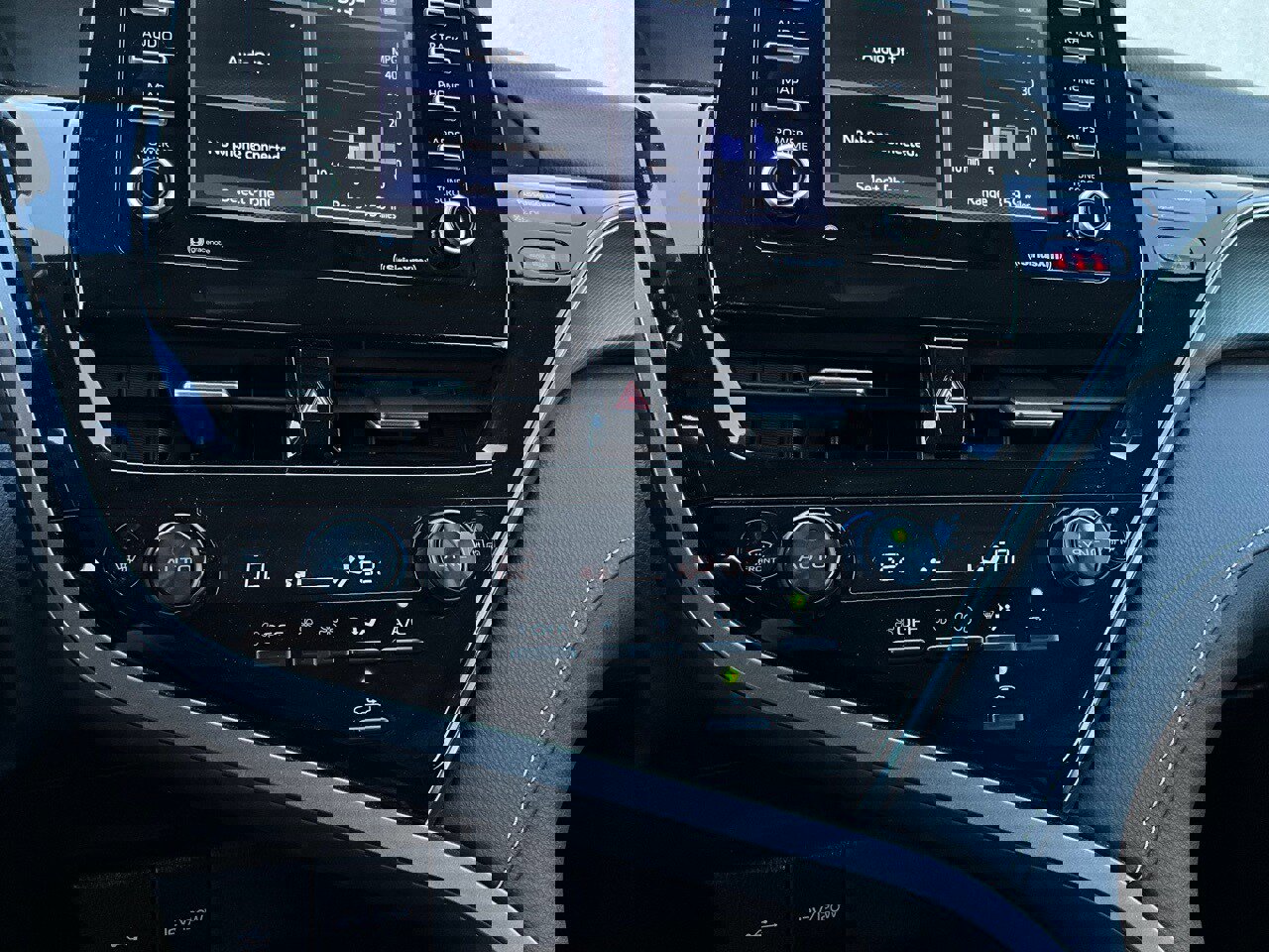 Used 2024 Toyota Camry SE image 21