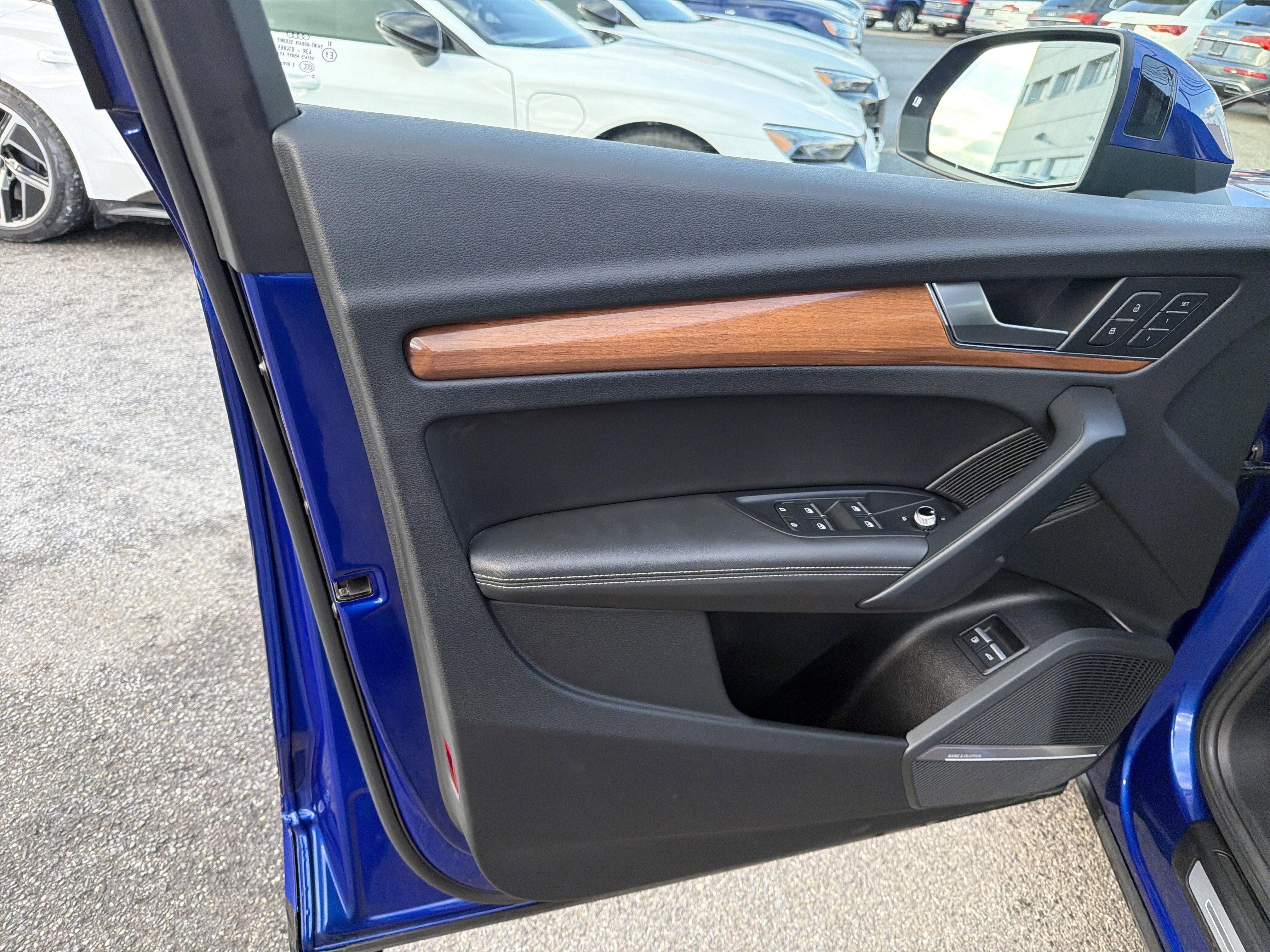 Certified 2023 Audi Q5 e Prestige w/ Prestige Package AWD/4WD image 6