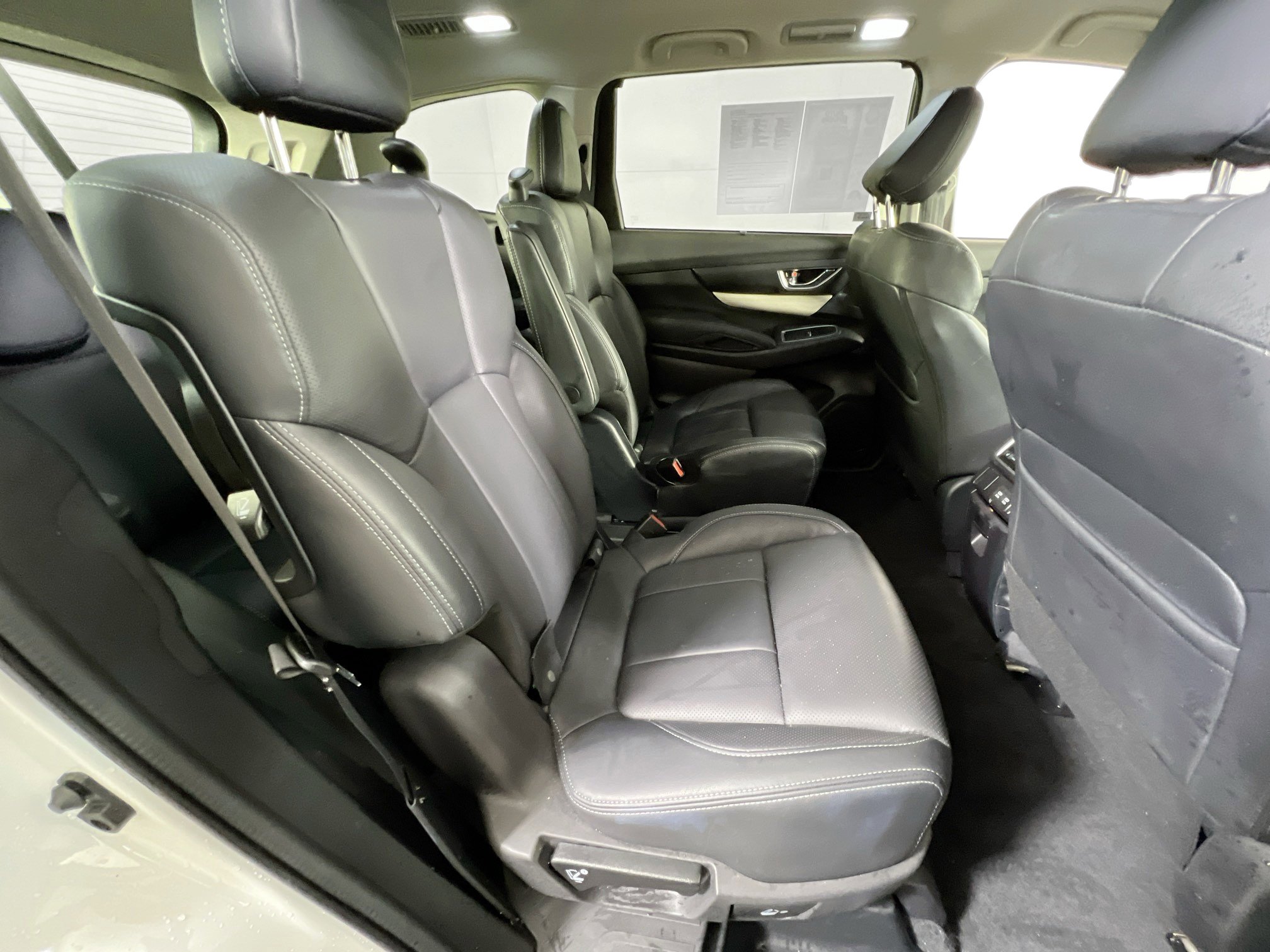 Used 2022 Subaru Ascent Limited image 27