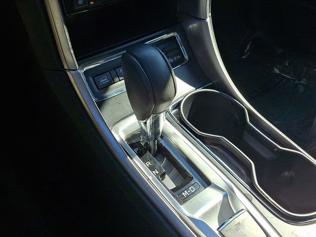 Used 2022 Subaru Ascent Limited w/ Technology Package image 18