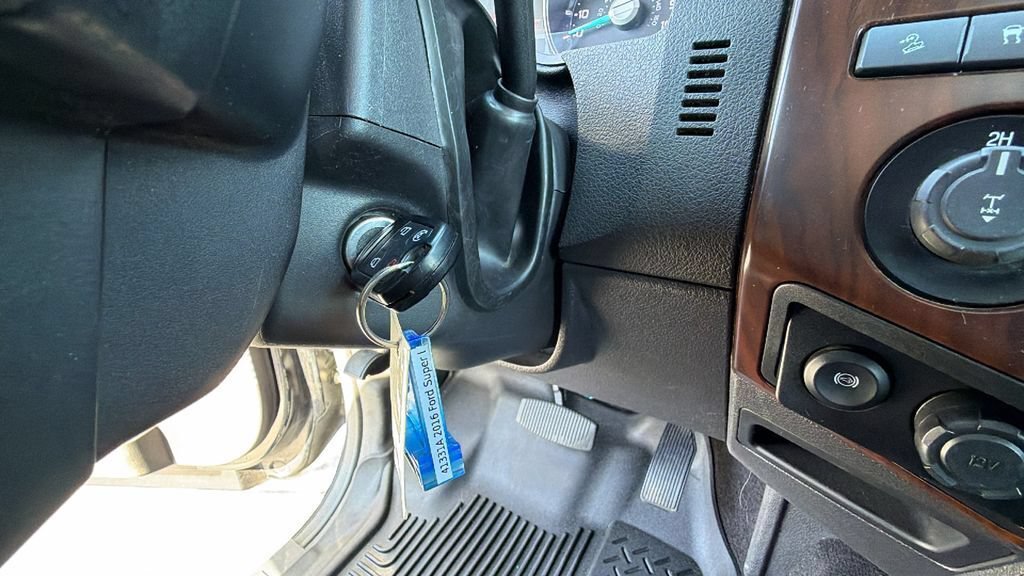 Used 2016 Ford F250 Lariat w/ Lariat Interior Package AWD/4WD image 17