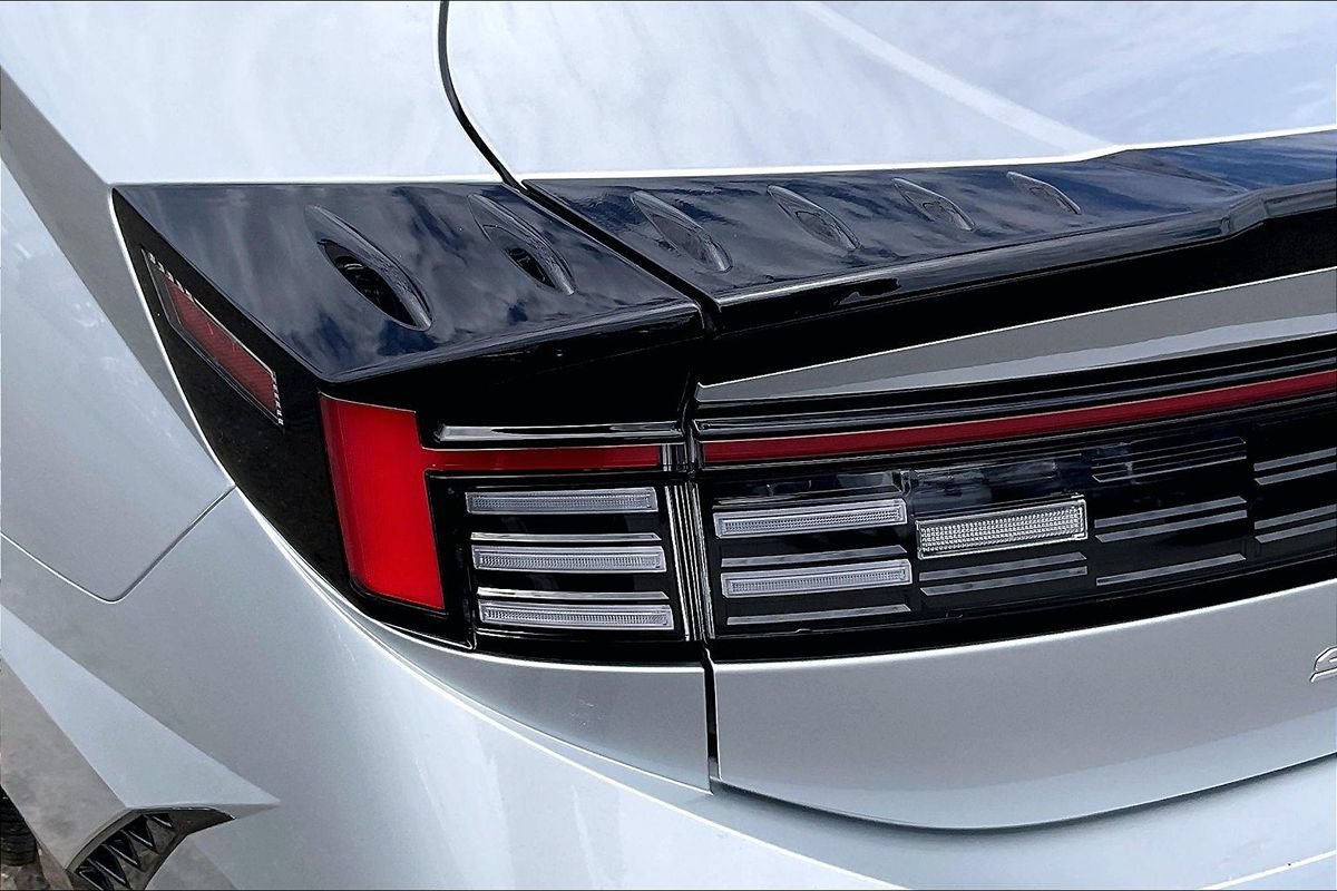 Used 2025 Hyundai Sonata SEL FWD image 4