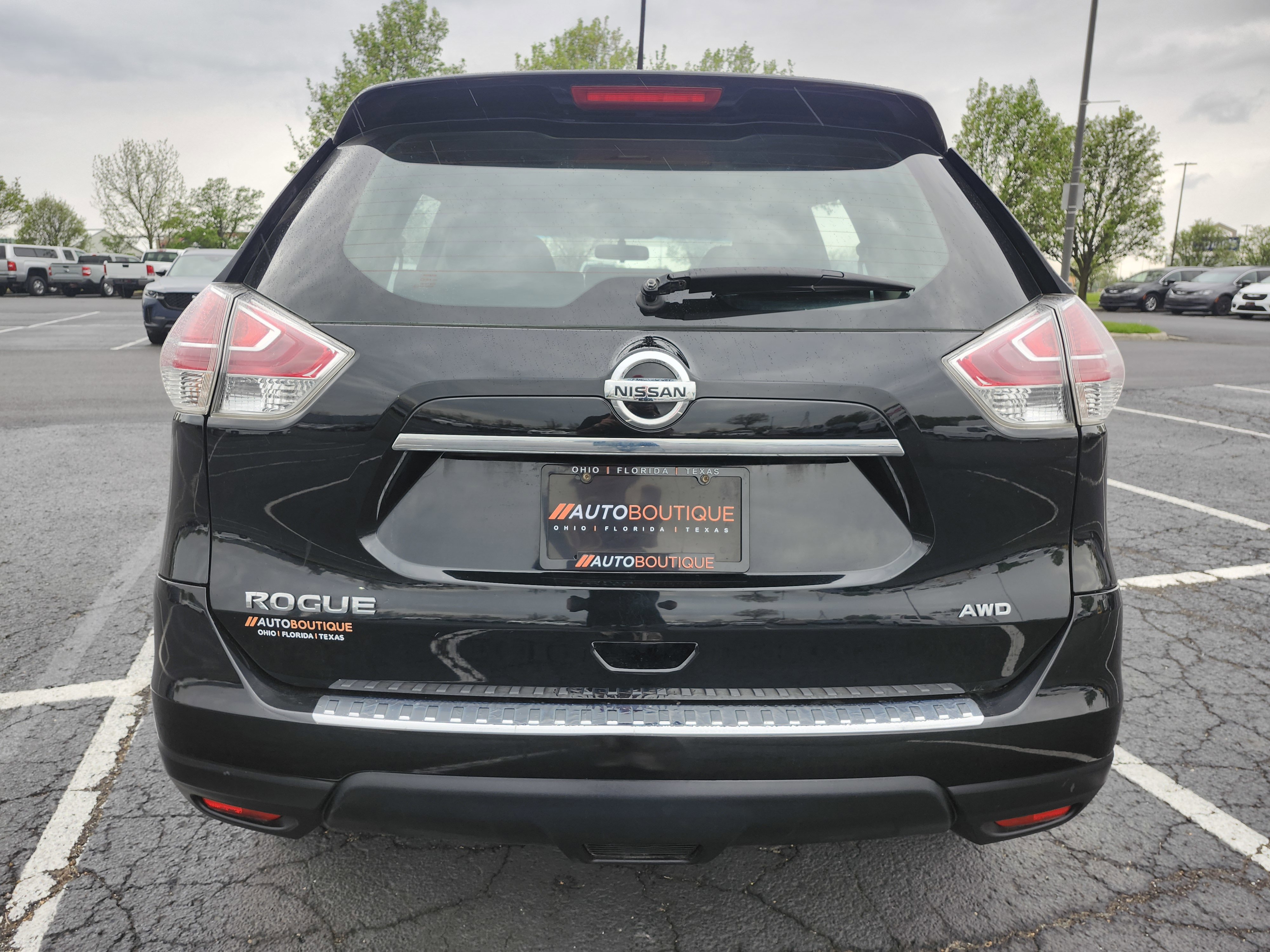 Used 2015 Nissan Rogue S AWD/4WD image 14