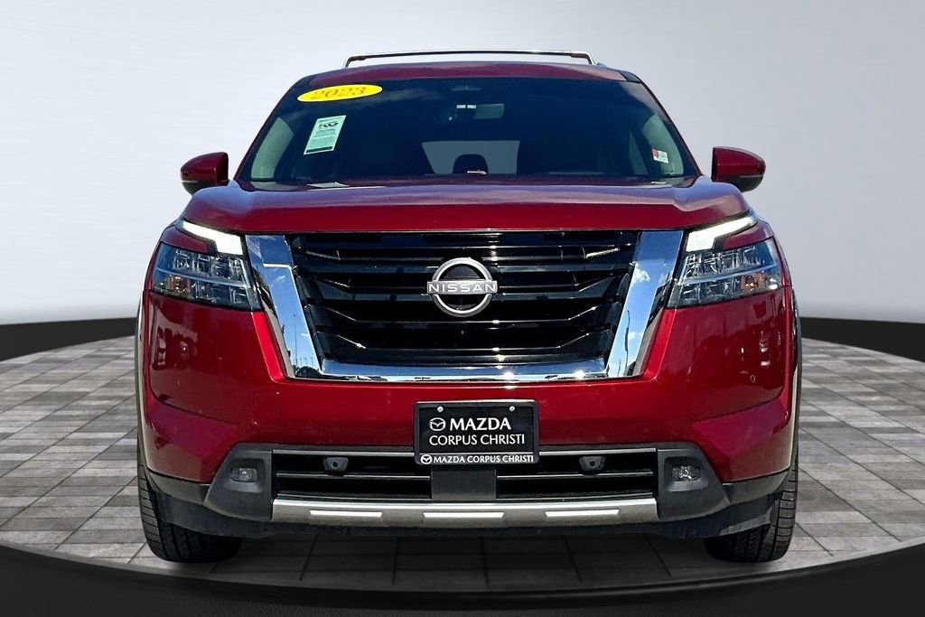 Used 2023 Nissan Pathfinder Platinum AWD/4WD image 3