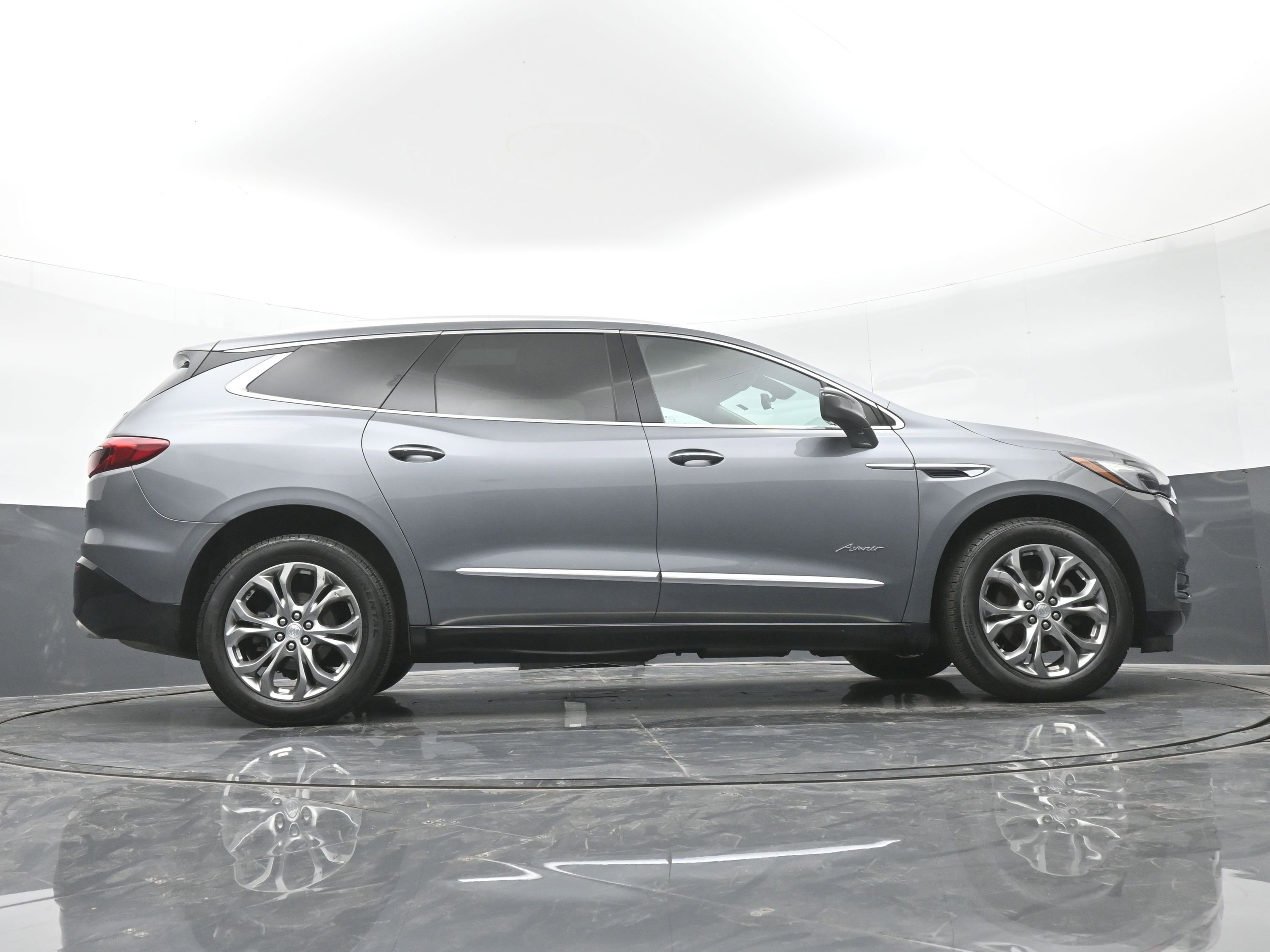 Used 2019 Buick Enclave Avenir w/ Avenir Technology Package image 47