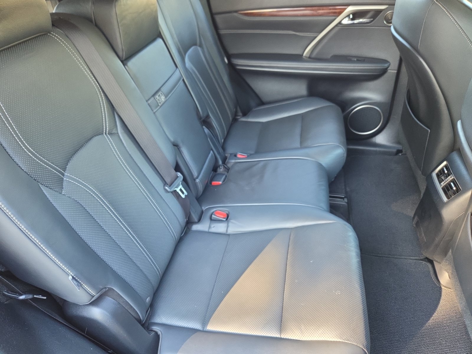 Used 2018 Lexus RX 350L FWD image 18