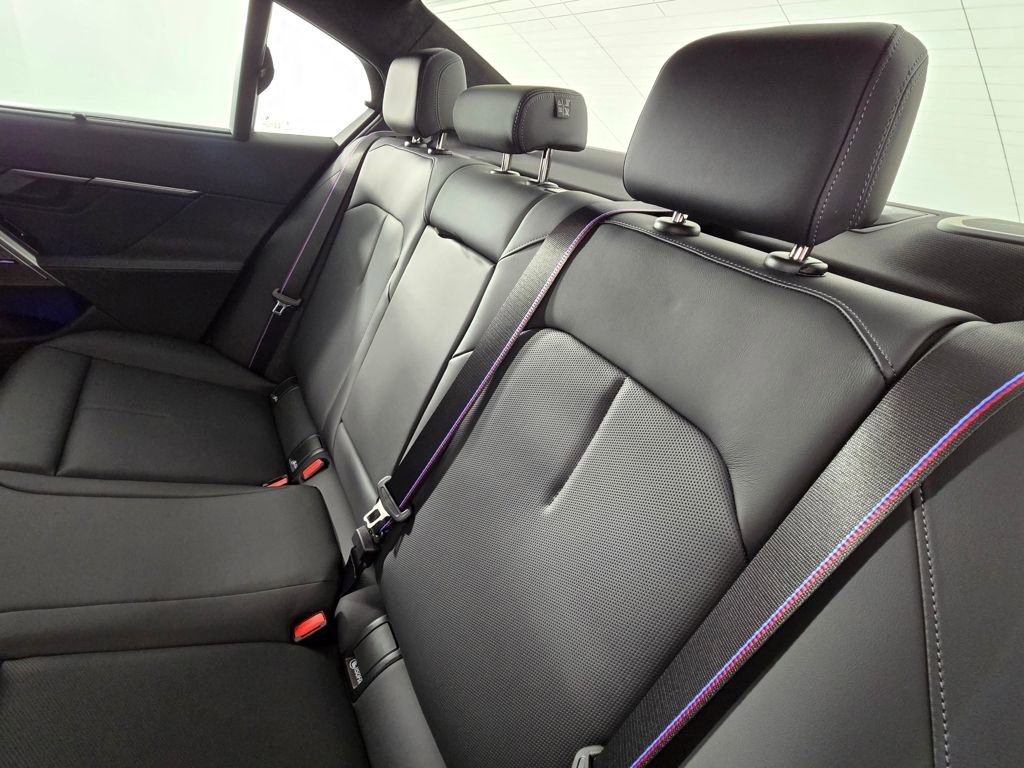 New 2026 BMW M5 w/ Executive Package image 16