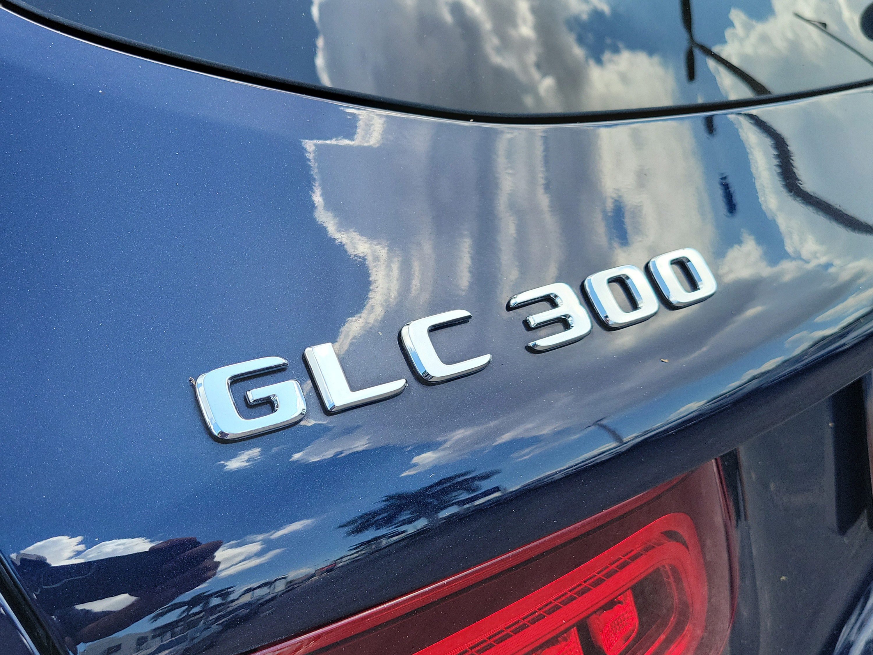 Certified 2022 Mercedes-Benz GLC 300 image 32