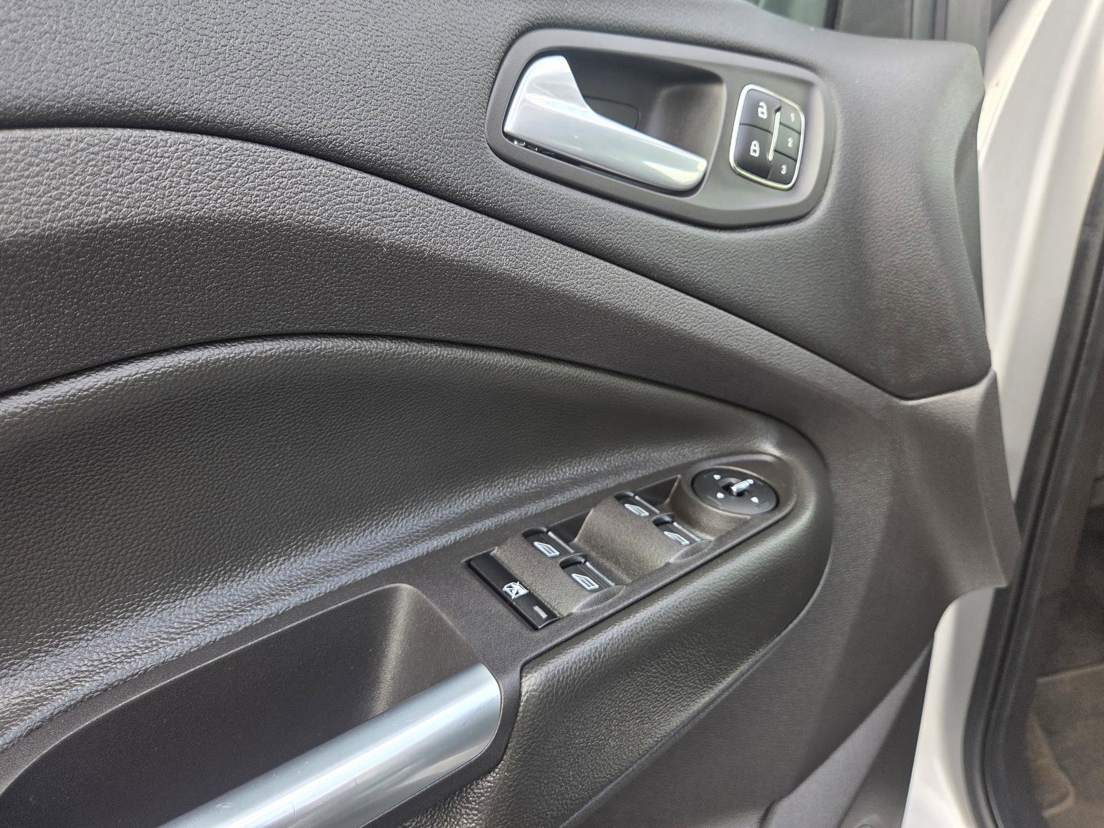 Used 2013 Ford Escape SEL image 15