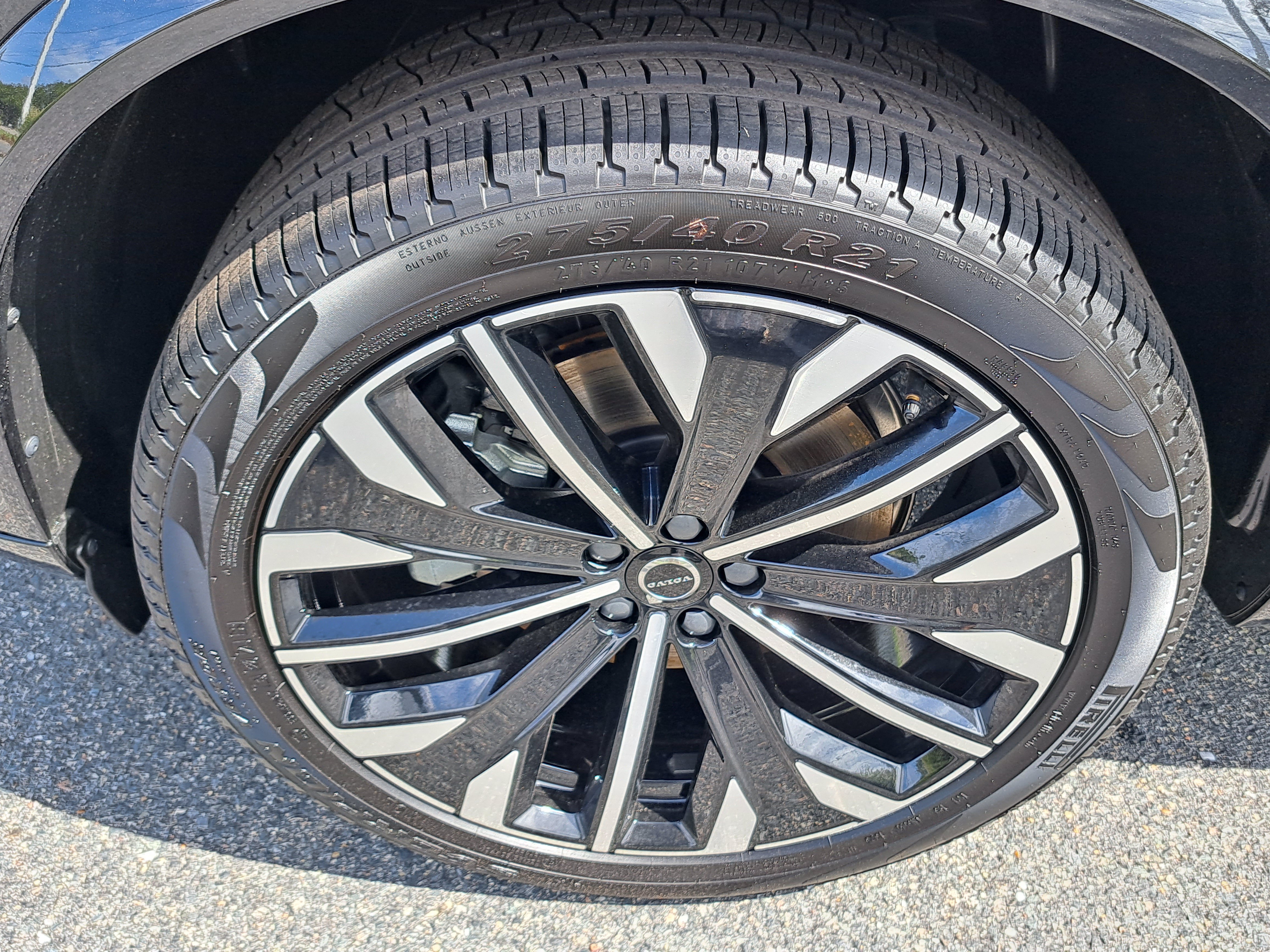 New 2026 Volvo XC90 B6 Ultra w/ Protection Package Premier AWD/4WD image 9