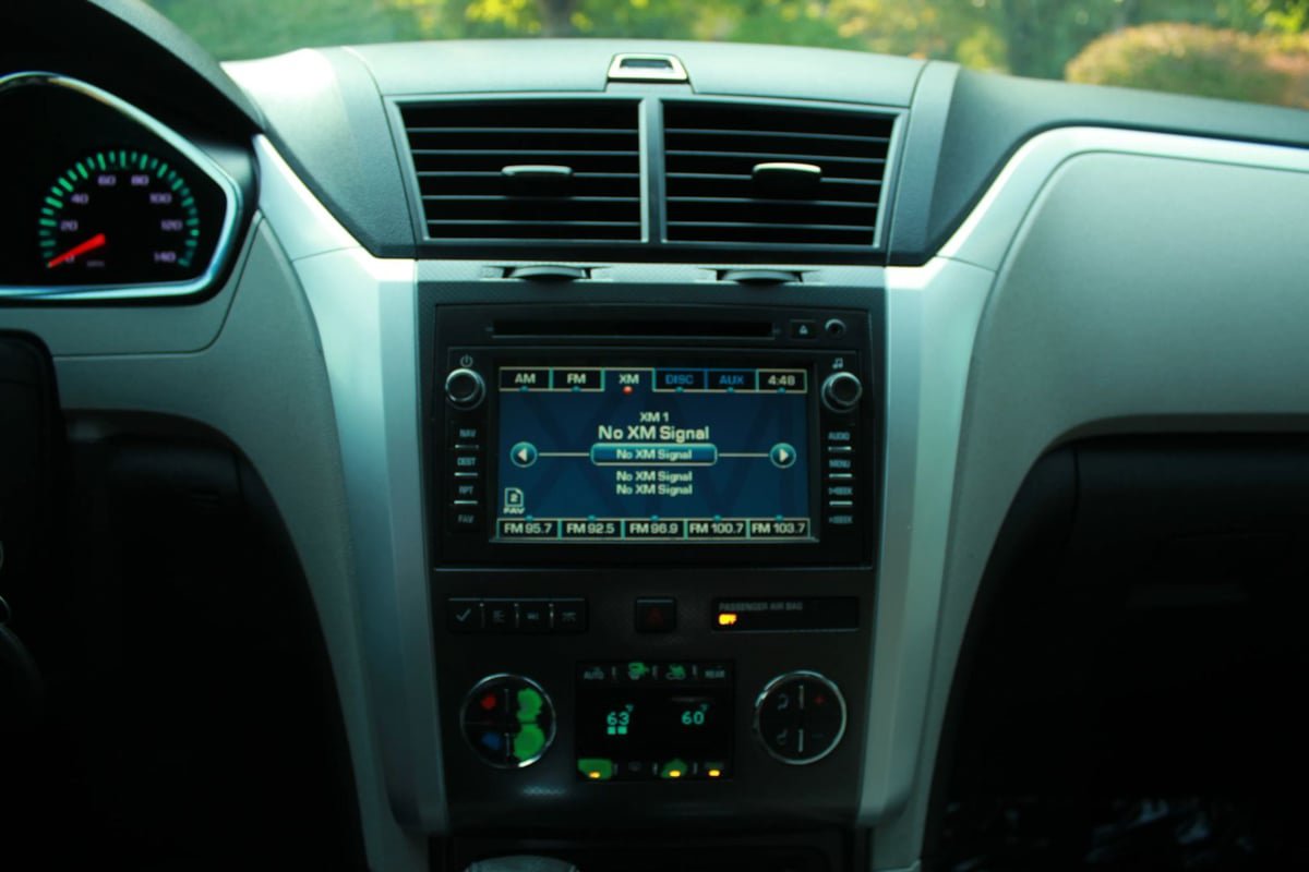 Used 2011 Chevrolet Traverse LTZ w/ LPO, 'HIT The Road' Package AWD/4WD image 14