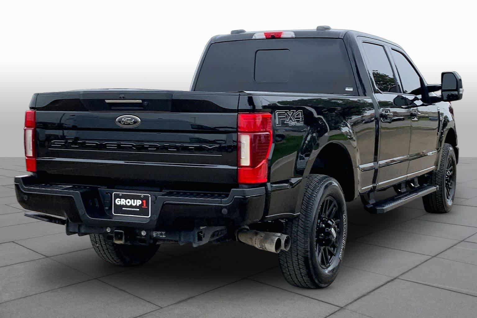 Used 2022 Ford F250 Lariat w/ Black Appearance Package AWD/4WD image 12