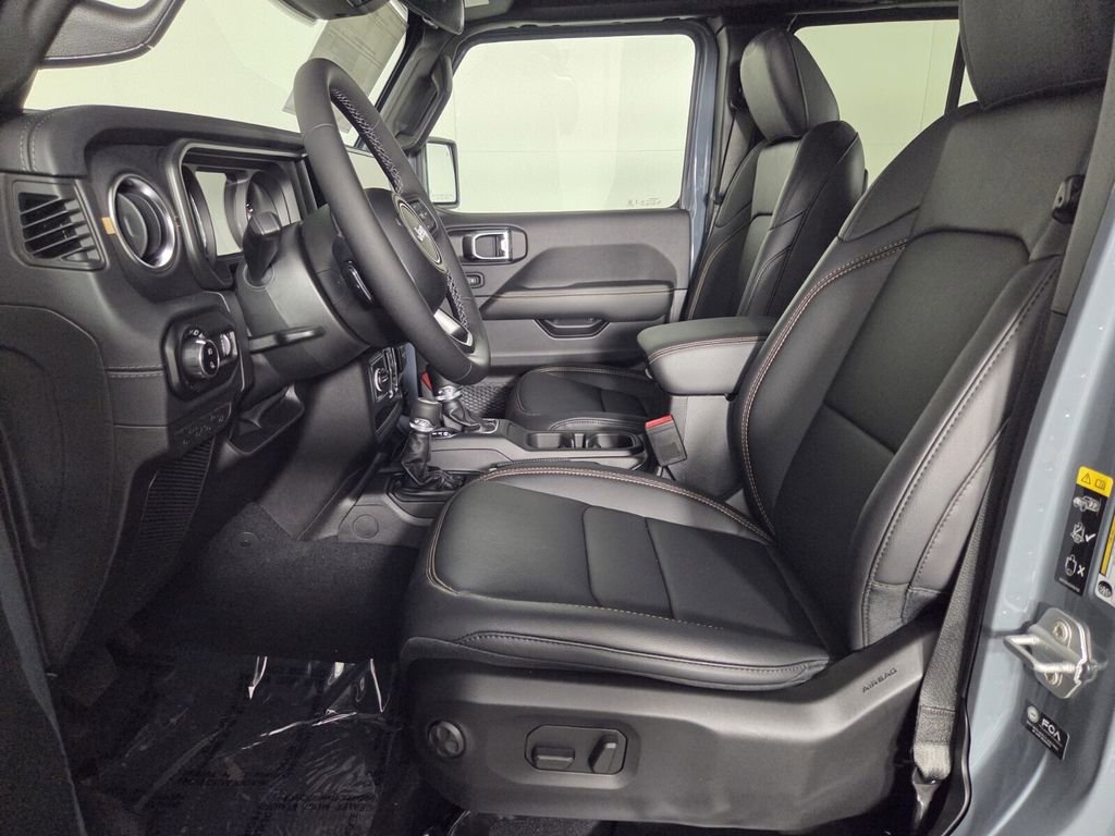New 2026 Jeep Gladiator Sport AWD/4WD image 9