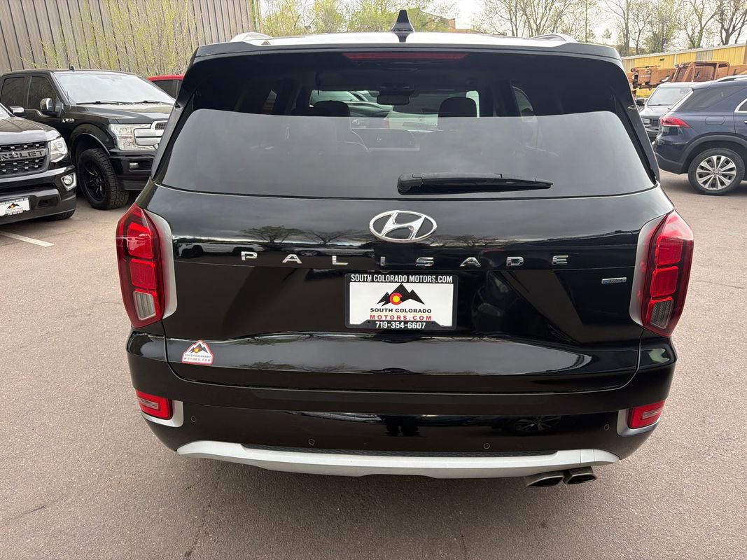 Used 2022 Hyundai Palisade Limited w/ Cargo Package image 6