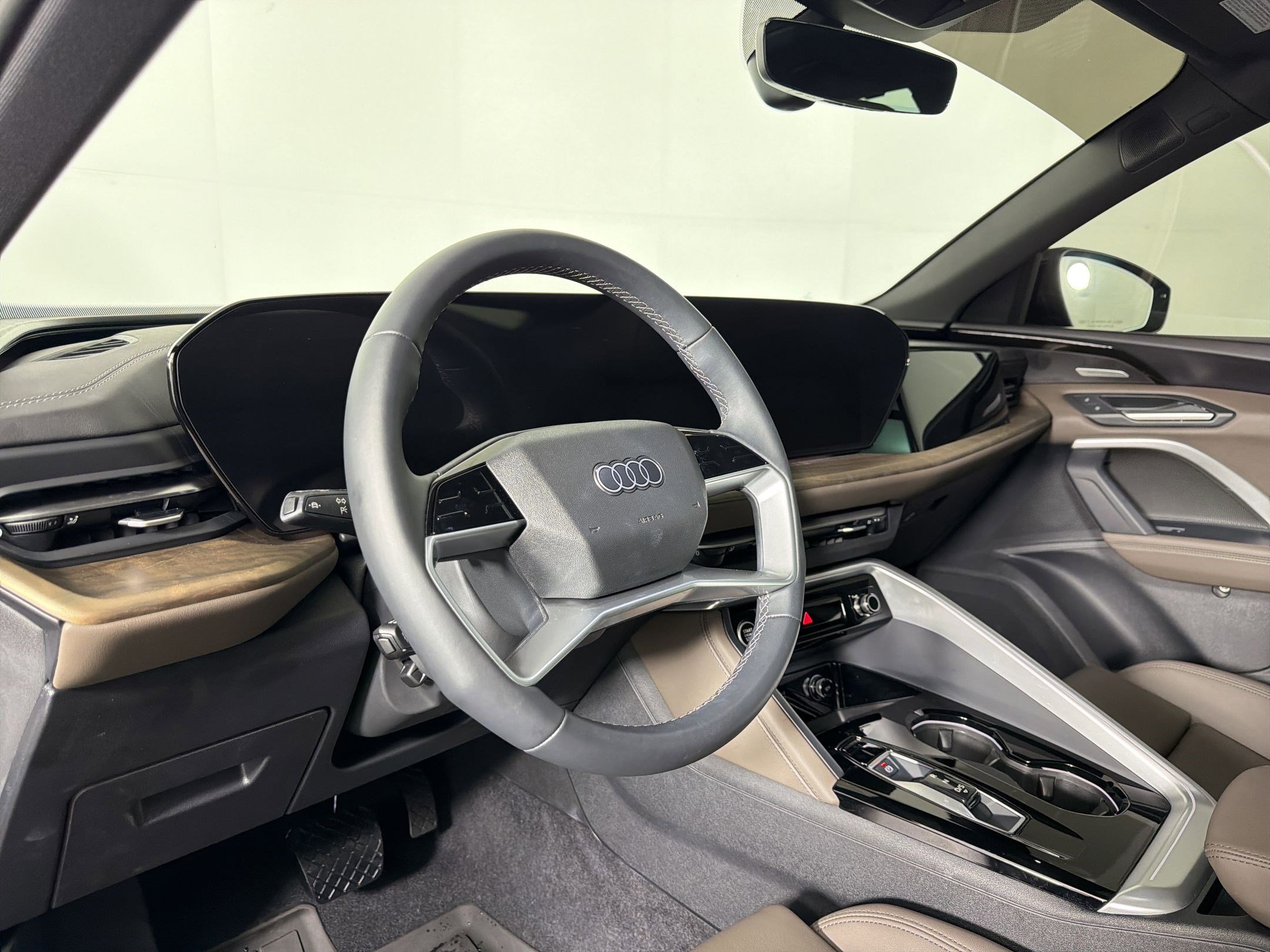 Certified 2025 Audi Q5 Premium Plus image 4