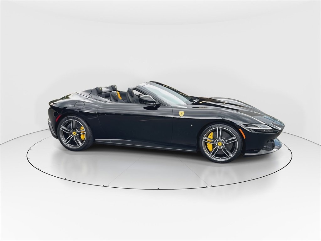 Used 2025 Ferrari Roma Spider image 9